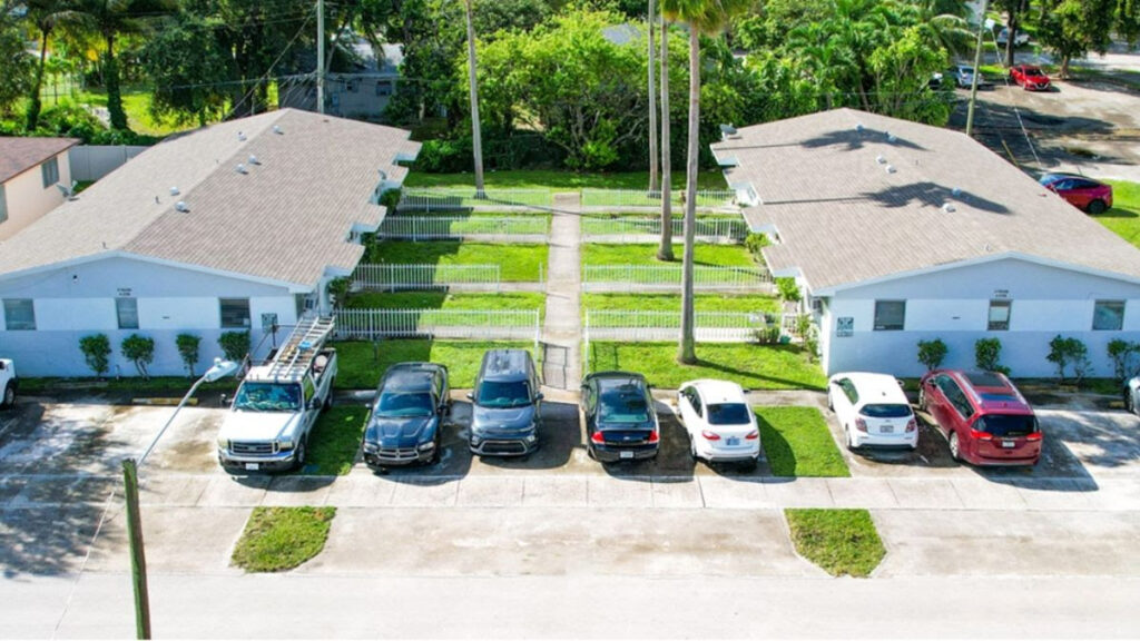 2507 N 66th Ave Hollywood FL 33024