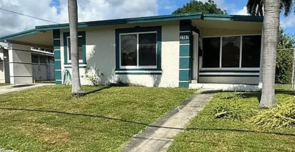 2757 SW 7th St, Fort Lauderdale, FL 33312