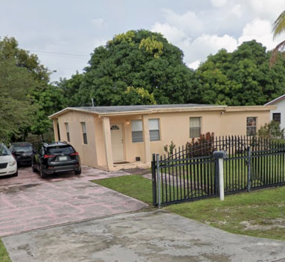 3515 nw 213th St, Miami Gardens, FL 33056