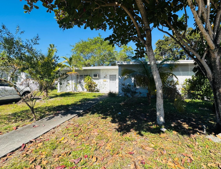 421 NW 131st St North Miami, FL 33168
