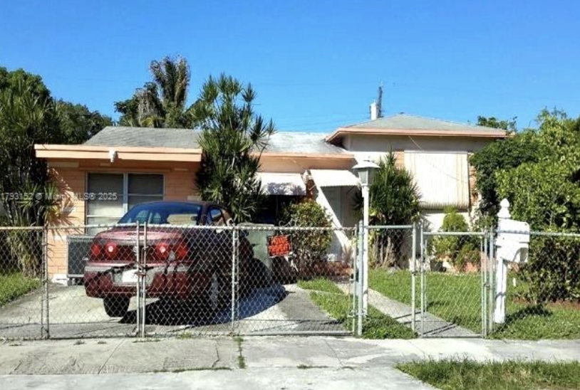 734 NW 1st Street Hallandale Beach FL 33309