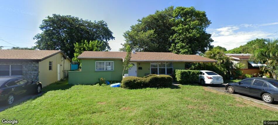 7570 Venetian St, Miramar, FL 33023