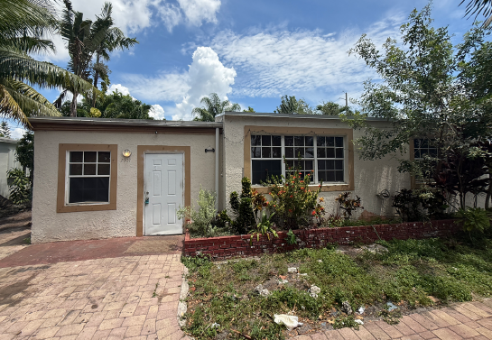 2107 Rodman St, Hollywood, FL 33020
