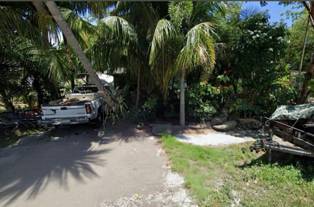 2215 Wiley St, Hollywood, Fl 33020