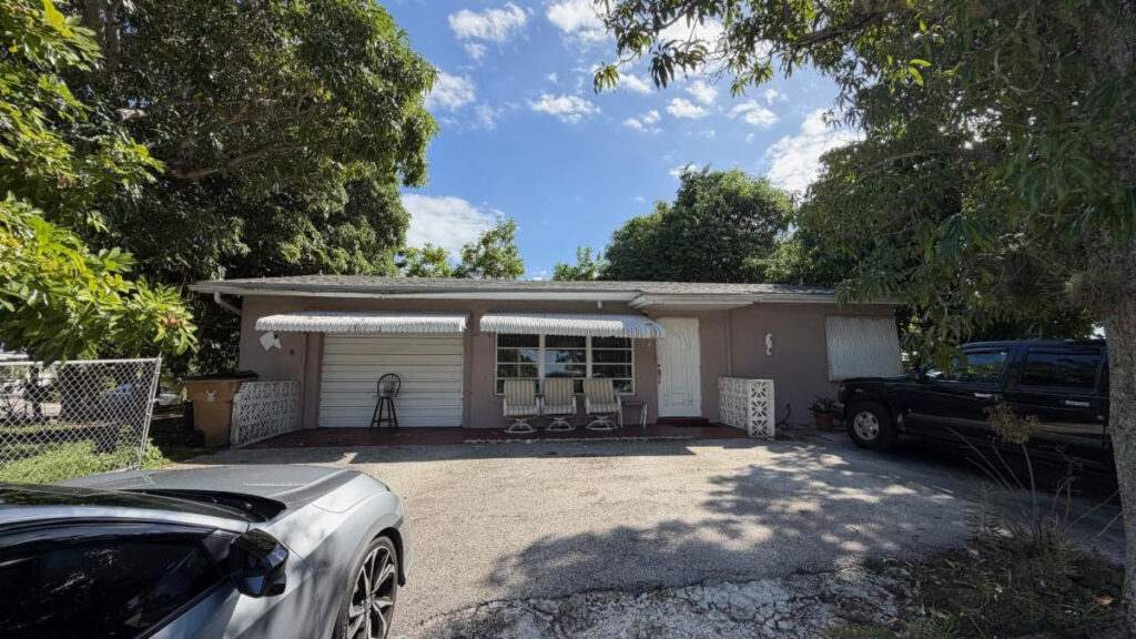 4410 NE 3 Ave, Deerfield Beach, FL 33064