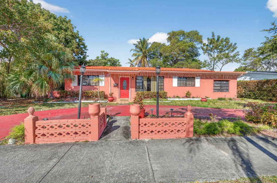 9281 Martinique Drive, Miami, Fl 33189