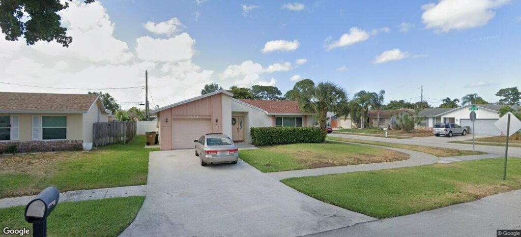 3261 SW 4th St, Deerfield Beach, FL 33442