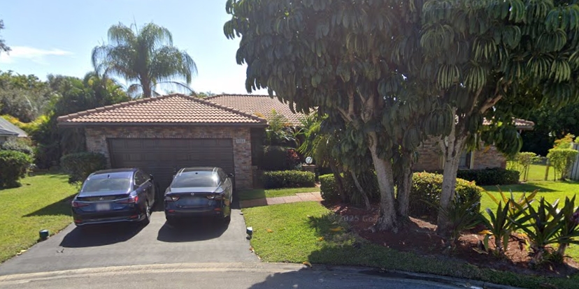 8866 Nw 2nd Pl, Coral Springs, Fl 33071