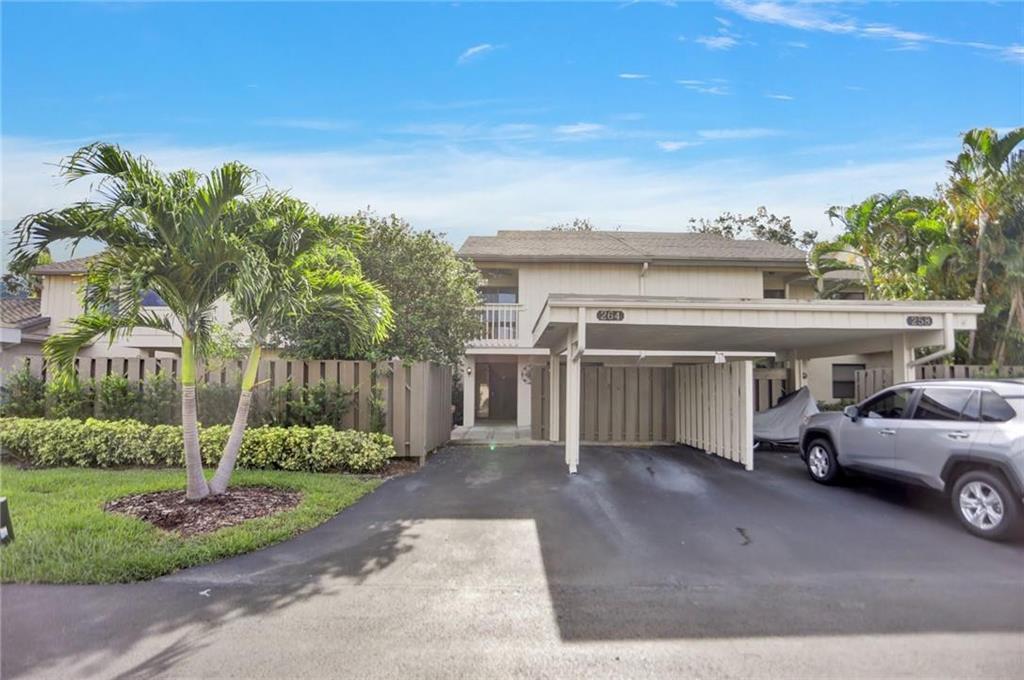 264 Deer Creek Wildwood Ln E, Deerfield B. 33442