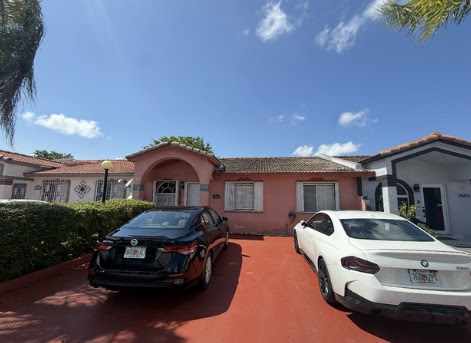 7669 Nw 181st Ter, Hialeah, Fl 33015