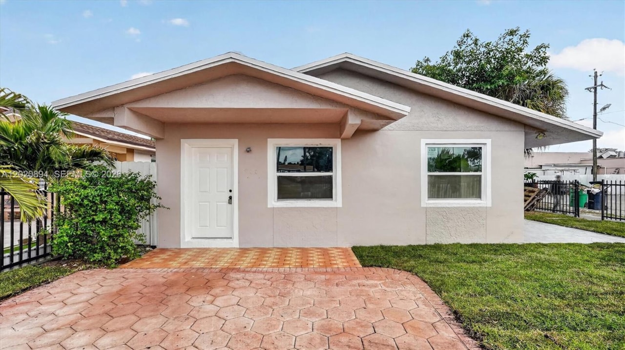 Purchase Price : $369,900 
Listed Price : $545,000