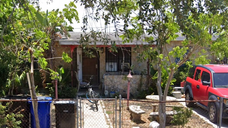 1782 Lauderdale Manor Dr, Fort Lauderdale, Fl 33311