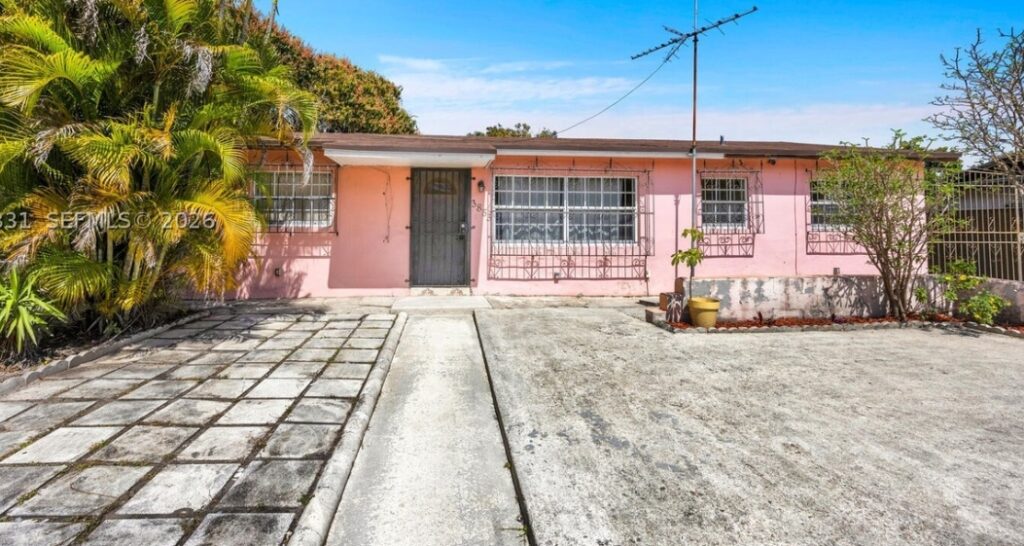 3853 Nw 209th St, Miami Gardens, Fl 33055