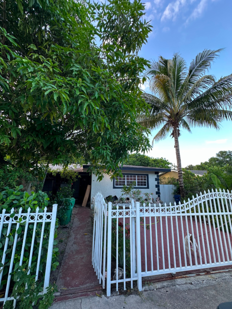 421 Ne 160th Ter, Miami, Fl 33162