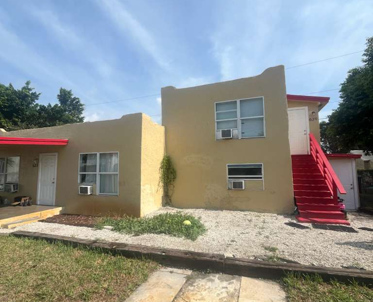 637 46th St, West Palm Beach, Fl 33407