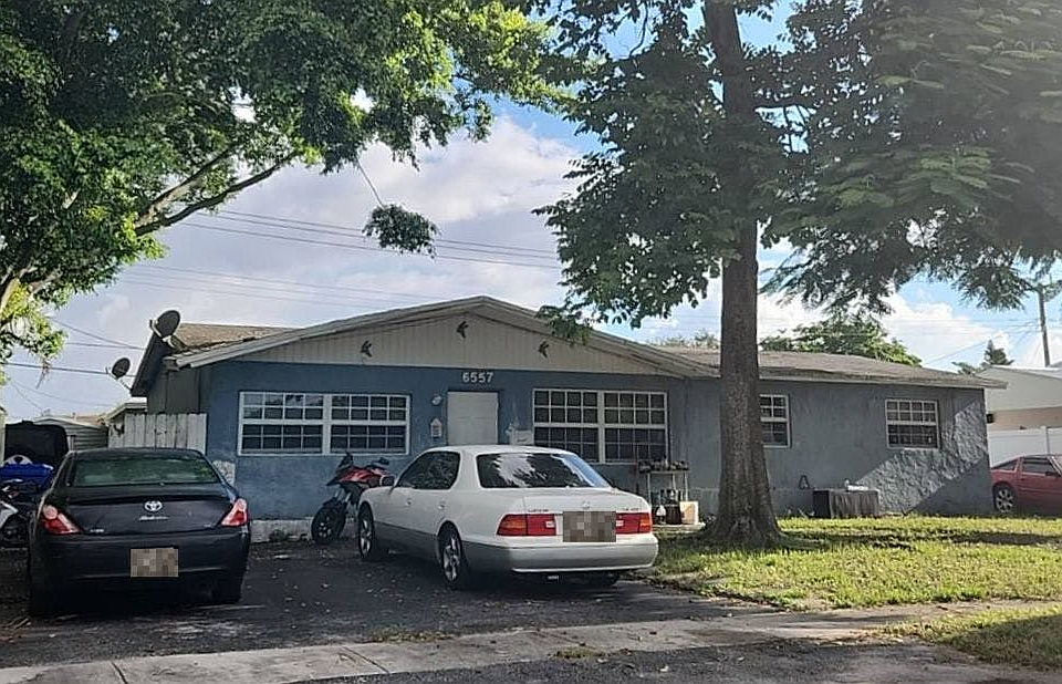 6557 Fillmore St, Hollywood, FL 33024