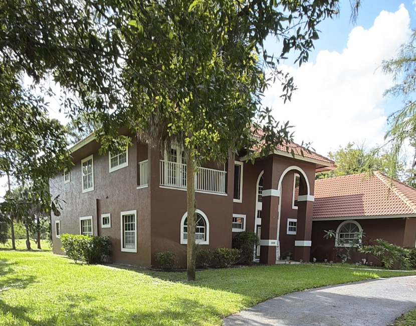 827 Squire Dr, Wellington, FL 33414