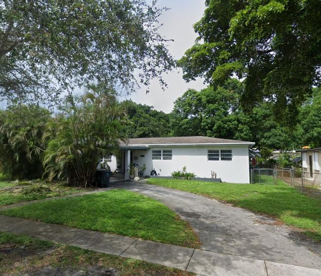 15 NE 130 St, North Miami, FL 33161