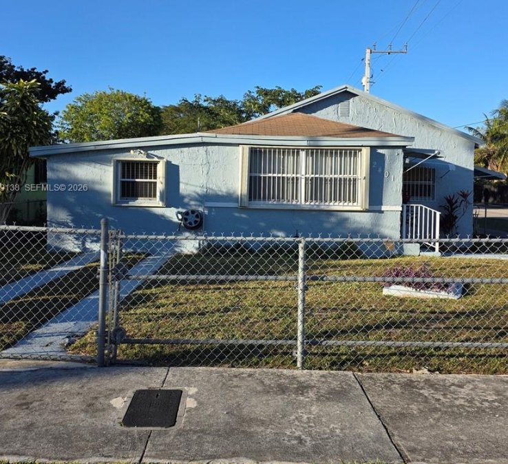 2401 Nw 56th St, Miami, Fl 33142